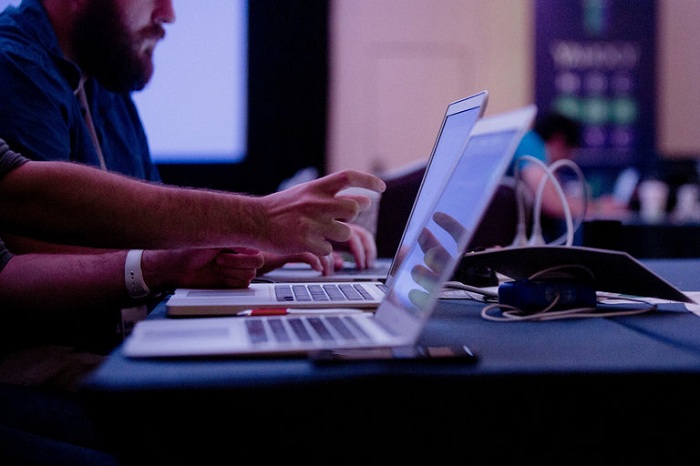 Hacked Yahoo data is for sale on dark web